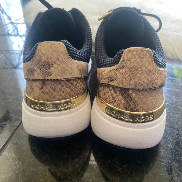 Michael kors running shoes - Picture 5 of 6